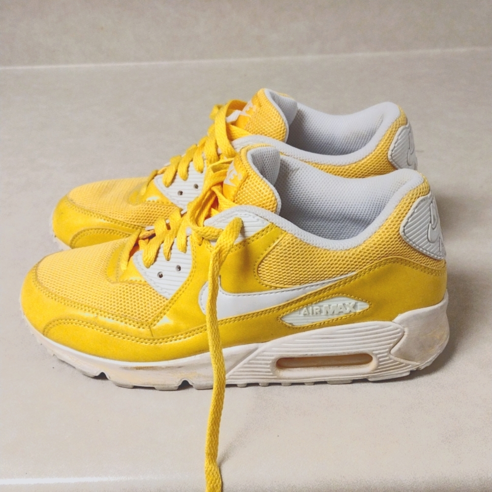 Women Nike Air Max 90 Size 7
